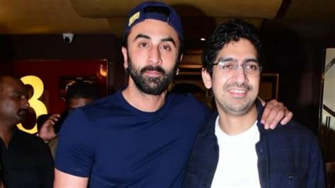 Brahmastra duo Ranbir Kapoor and Ayan Mukerji surprise fans at a ...