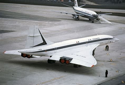 Air France Concorde in old version | Voitures de collection, Avion de ligne, Aéronef