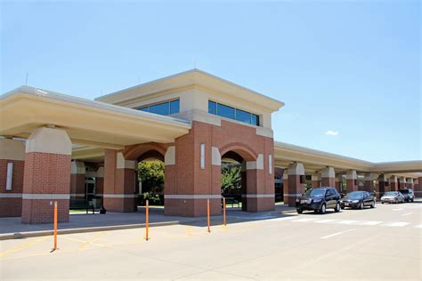 Fort Smith Regional Airport | Arkansas Glass and Mirror