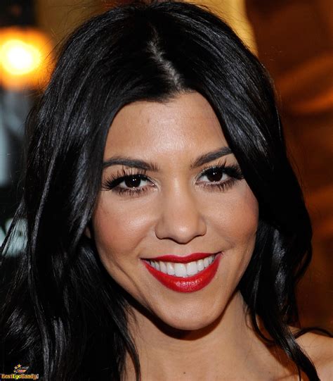 Kourtney Kardashian Makeup Kourtney Kardashian Makeup, Yacht Wedding ...