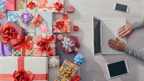 10 'Digital' Gifts That Are Still Thoughtful