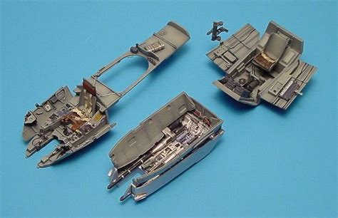 4159 MESSERSCHMITT ME 410 A-1 GUN BAY AND COCKPIT FOR REVELL