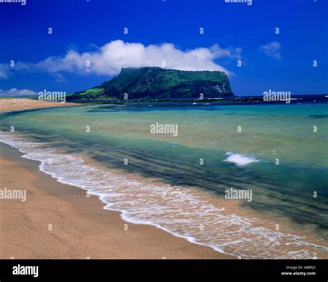 Jeju Island Sunrise mountain and Sea Stock Photo - Alamy