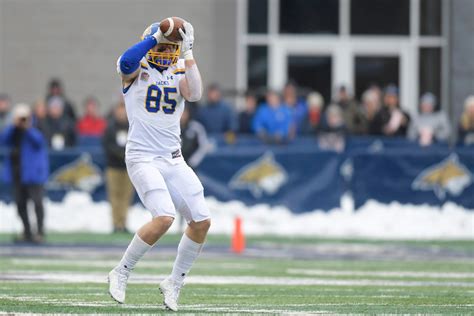 Scouting Tucker Kraft: What to know about South Dakota State TE ahead of NFL Draft - The Athletic