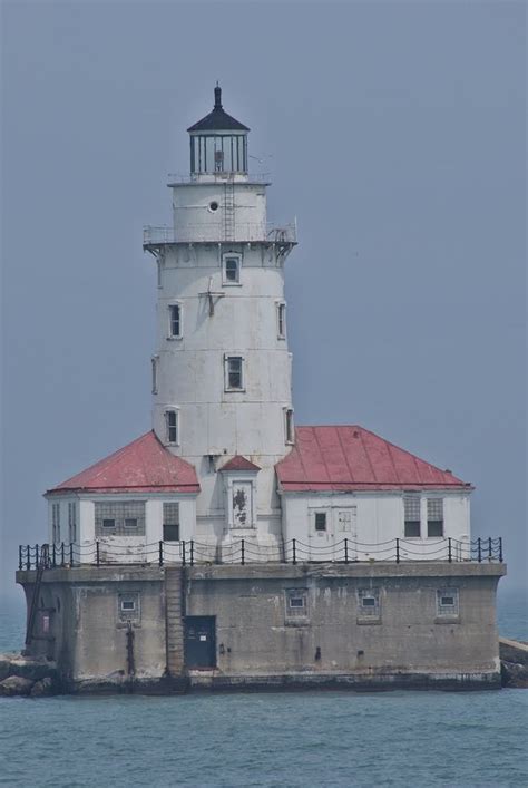 Neal's Lighthouse Blog: Chicago Harbour Lighthouse, Chicago, Illinois