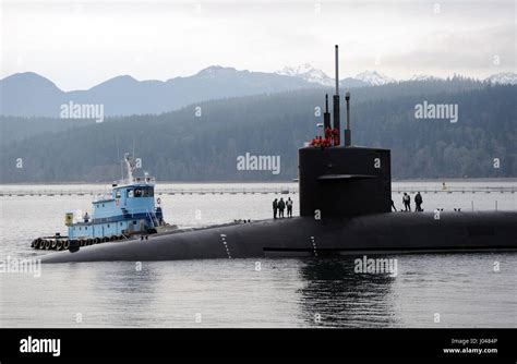 The USN Ohio-class Trident ballistic missile submarine USS Alabama ...