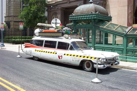 Ecto-1A | Ghostbusters, Ghostbusters car, American classic cars