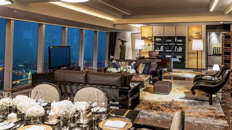 Luxury Hotel Royal Suite with City View | Four Seasons Guangzhou