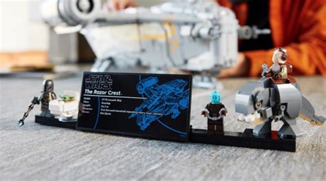 Closer look LEGO Star Wars 75331 The Razor Crest minifigures