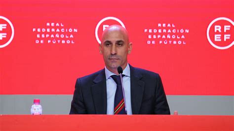 Rubiales burló las normas para que la RFEF le pagara un piso de lujo