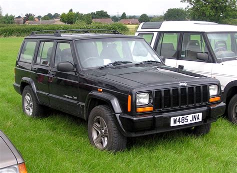 File:2000.jeep.cherokee.arp.jpg - Wikimedia Commons