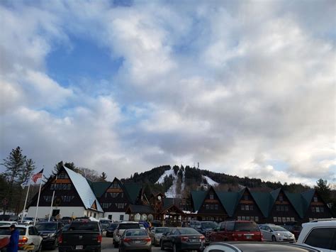 PATS PEAK SKI AREA & BANQUET CENTER - 71 Photos & 94 Reviews - Ski Resorts - 686 Flanders Rd ...