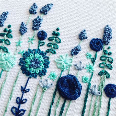 crewel embroidery designs #Crewelembroidery | Pomysły na rękodzieło, Haftowanie, Wyszywanki