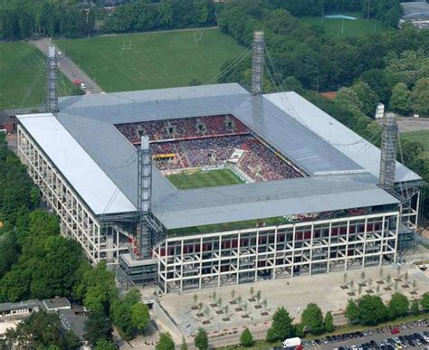 The 10 Biggest Football (Soccer) Stadiums in Germany (by capacity) | hubpages