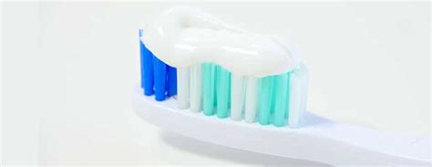 Xylitol Toothpaste vs Fluoride Toothpaste