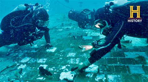 Divers find Challenger space shuttle wreckage off Florida coast | Reuters