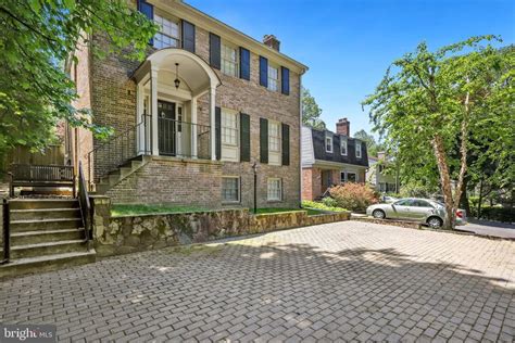 McLean, VA Real Estate - McLean Homes for Sale | realtor.com®