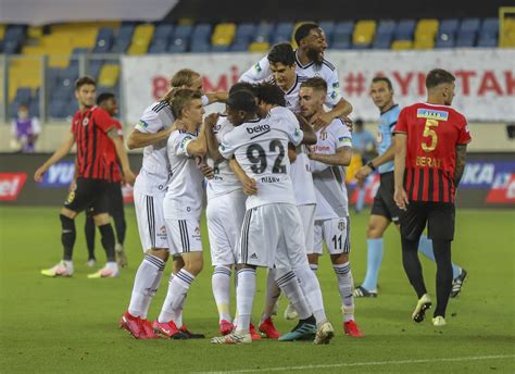 Beşiktaş to face PAOK in Champions League qualifiers | Daily Sabah