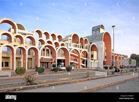 New Bhopal railway station ; Bhopal ; Madhya Pradesh ; India , asia Stock Photo - Alamy