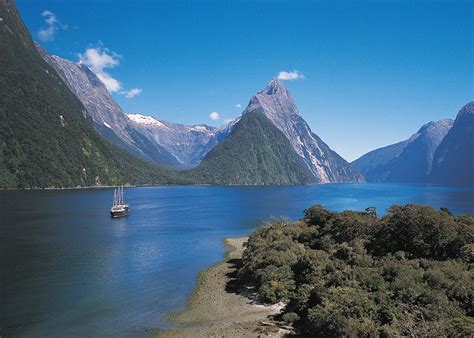 Visit Milford Sound on a trip to New Zealand | Audley Travel