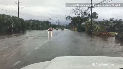 Record rains, severe floods hit Kauai, Hawaii - ABC7 Los Angeles