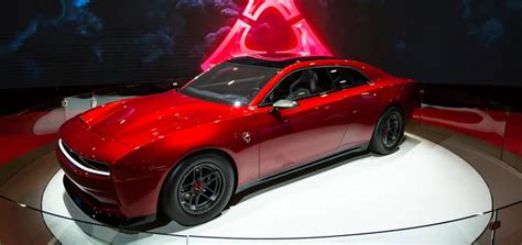 2025 Dodge Challenger: Price, Specs, Range & Images - QW