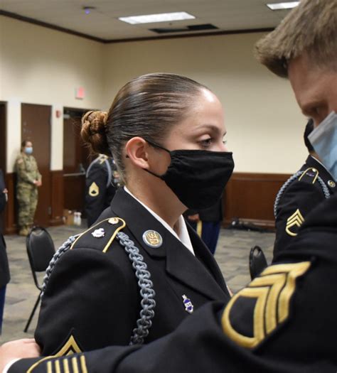 First female Indiana National Guard soldiers finish infantry course ...