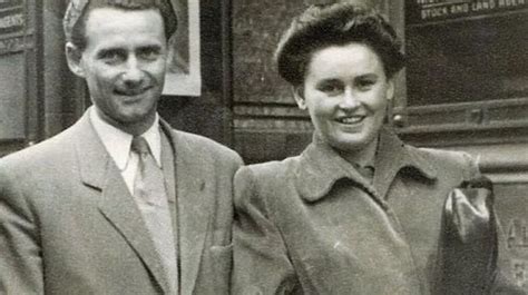 The tattooist of Auschwitz, his secret love and how they both survived ...