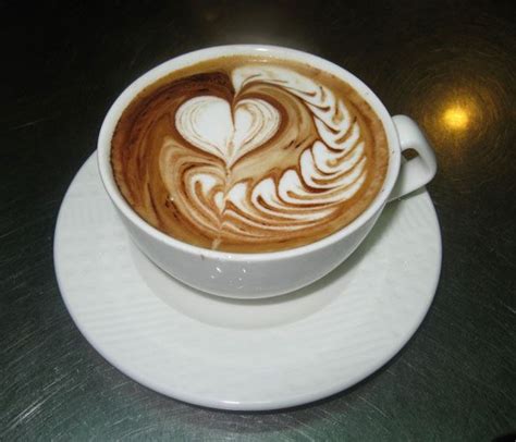 50 Beautifully Delicious Coffee Designs | Coffee art, Coffee latte art ...