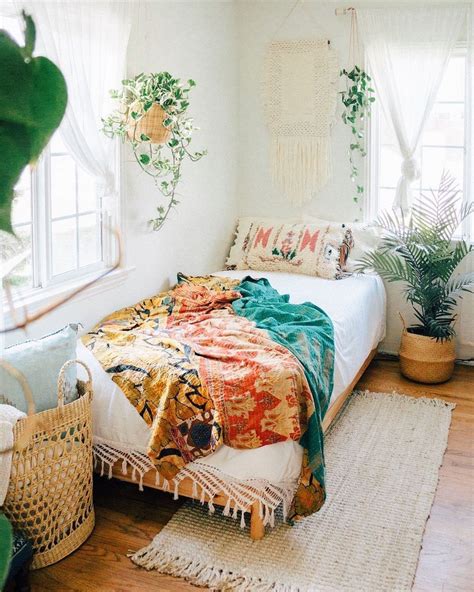 15 Bohemian Bedrooms With Free Spirit Vibes | Home decor, Boho bedroom decor, Bohemian bedroom decor