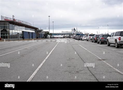 Tsawwassen ferry terminal hi-res stock photography and images - Alamy