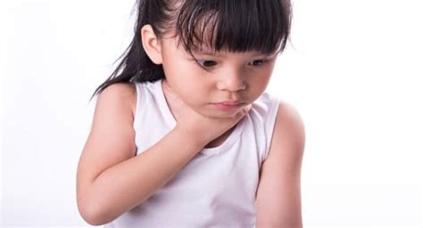 Natural remedies to treat sore throat in children | TheHealthSite.com