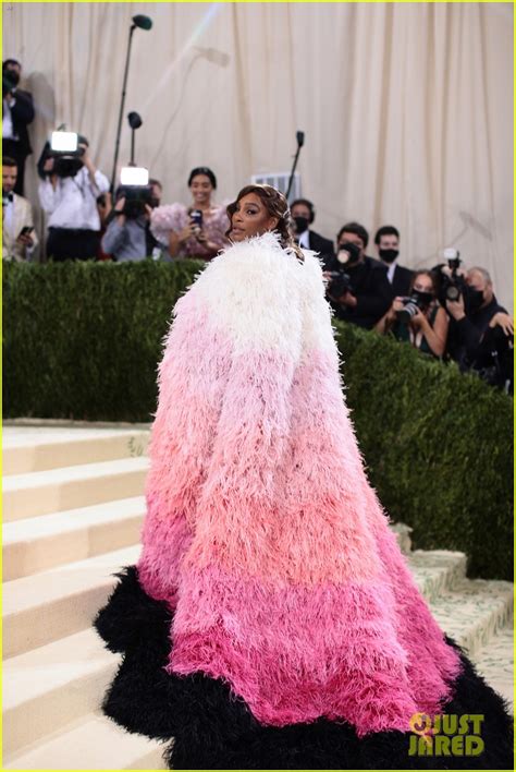 Photo: serena williams pink cape alexis ohanian met gala 20 | Photo ...