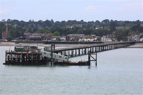 Hythe Pier (Hythe, 1881) | Structurae