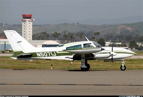 Cessna 310R - Untitled | Aviation Photo #0830958 | Airliners.net