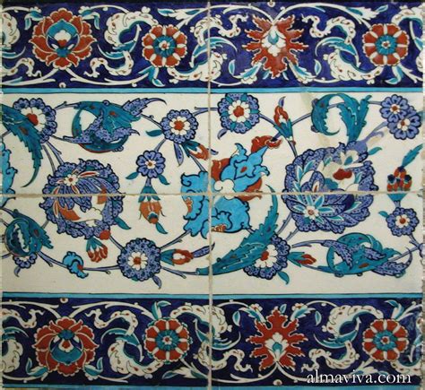 Handmade Islamic tiles: from Iznik to Tunisia and Morrocan zellige