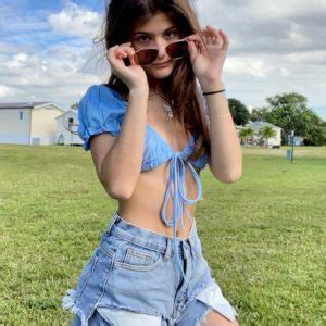 Jenny Popach (TikTok Star) Wiki, Bio, Age, Height, Weight, Measurements ...