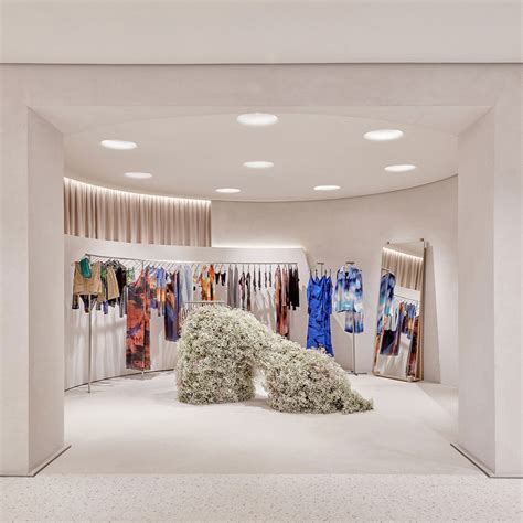 Portugal's first Zara reopens after extensive expansion and remodeling. - Attitude Interior ...