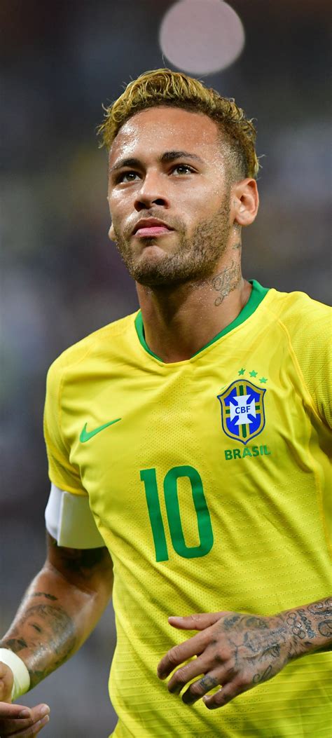 Neymar in brazil jersey Wallpapers Download | MobCup