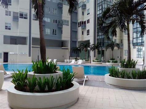 15 BEST HOTELS IN BGC, Taguig (Top Picks for 2023) - Jon to the World Blog