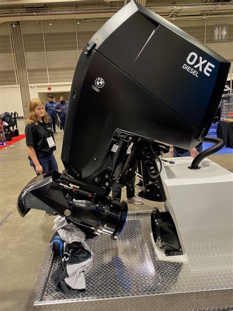 OXE Marine & Jet-Tech Partner to Build First Diesel Outboard Waterjet Engine