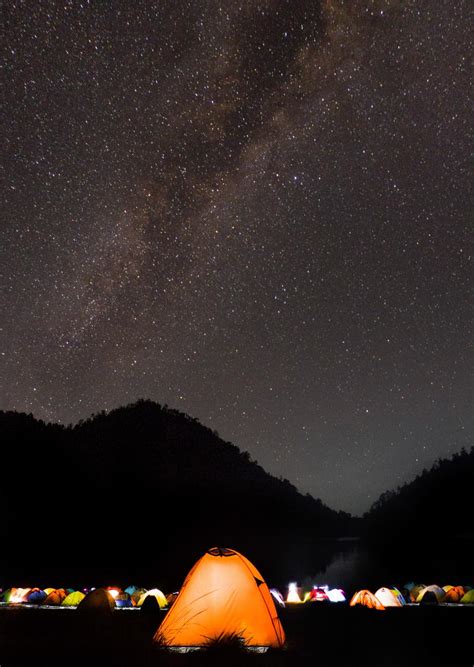 Trekking Sambil Menikmati Keindahan Ranu Kumbolo