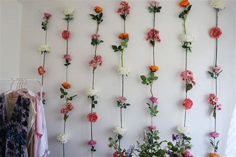 This flower wall is an easy DIY hack – and can be made in an afternoon | Real Homes