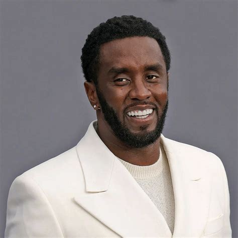 Sean Diddy Combs – Height, Weight, Personal Life, Career & Vital Stats ...