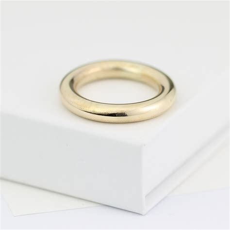 chunky gold ring, gold wedding ring | Charlotte Bezzant Jewellery