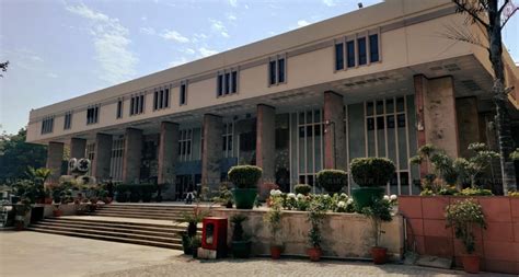 Delhi High Court seeks Central and Delhi governments' response on plea for proper maintenance of ...