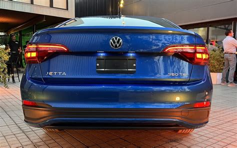 Volkswagen reintroduce en Chile el renovado sedán Jetta