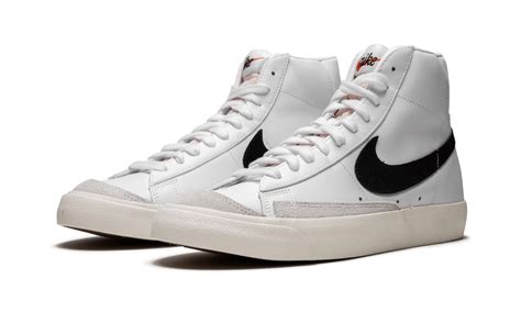 Blazer Mid ’77 Vintage “White Black” BQ6806-100 – Sneaker FC