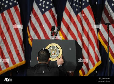 Presidential seal podium hi-res stock photography and images - Alamy