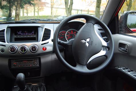 Mitsubishi L200 Trojan Interior - Driving Torque